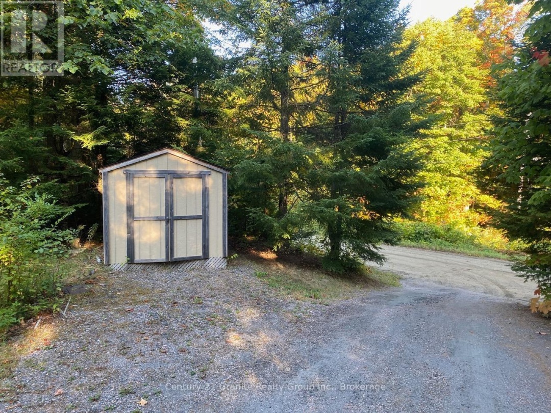 1052 KENSINGTON ROAD, 