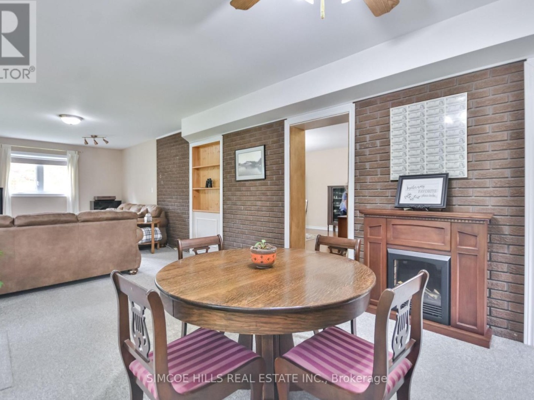 2693 WAINMAN LINE, 
