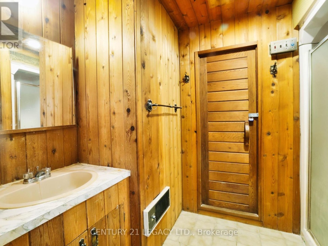 23 LANSDOWNE STREET W, 