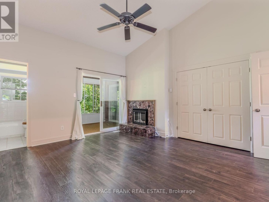 303 - 1 SHERWOOD STREET, 