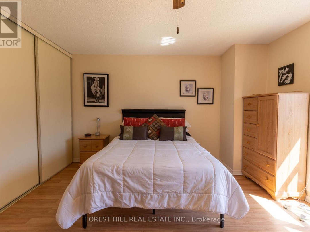 21 - 21 LAGUNA PARKWAY, Lake Simcoe
