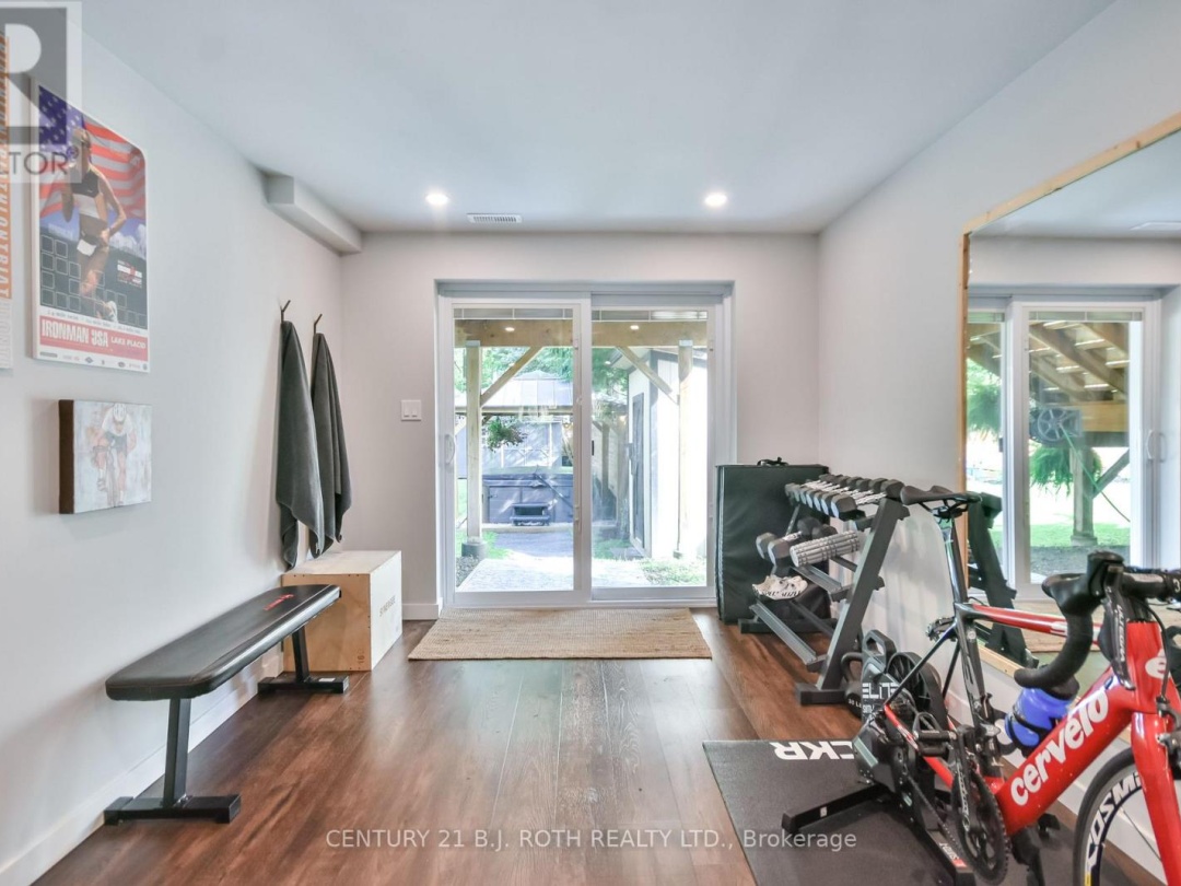 212 BORLAND STREET E, 