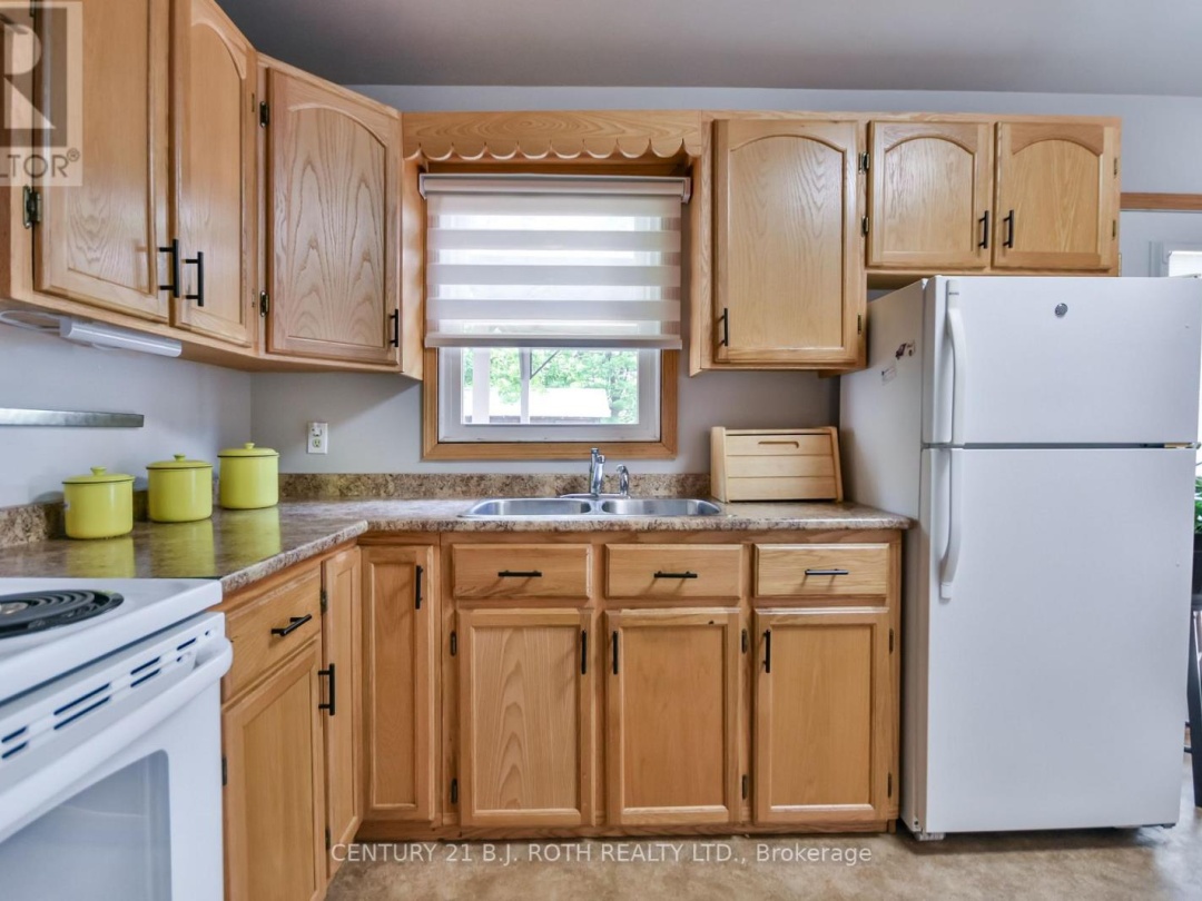 1039 DIVISION ROAD E, 