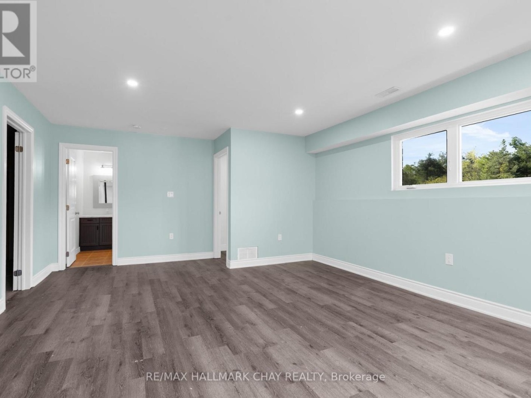2052 MARCHMONT ROAD, 