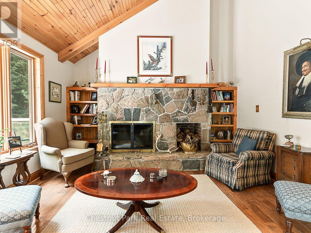 1003 Arnott Lane, Redstone Lake