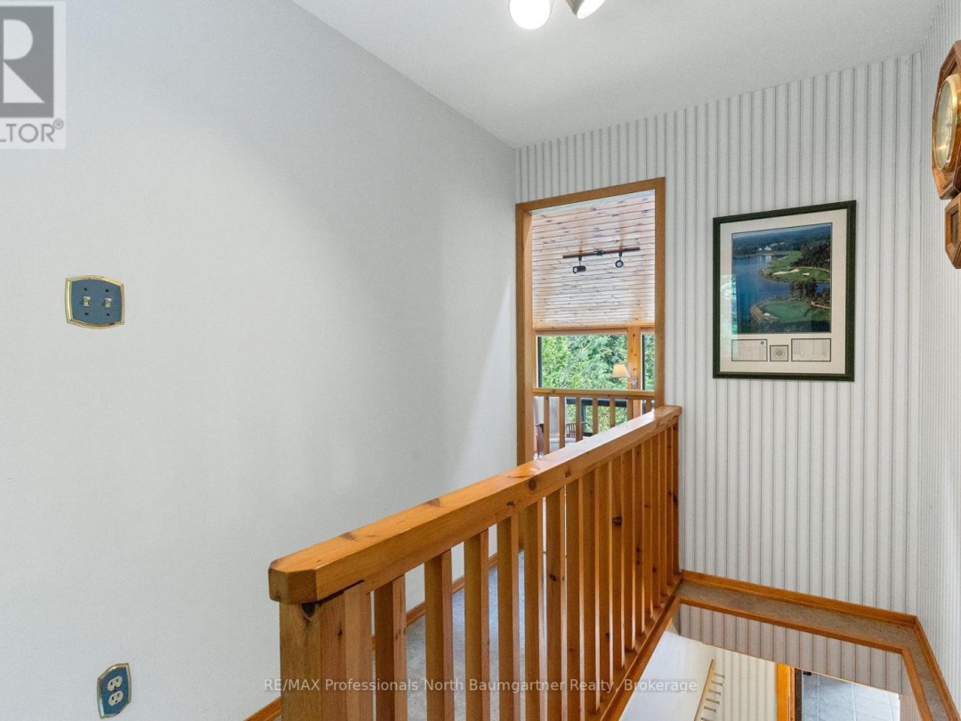 1976 REDKENN ROAD, 