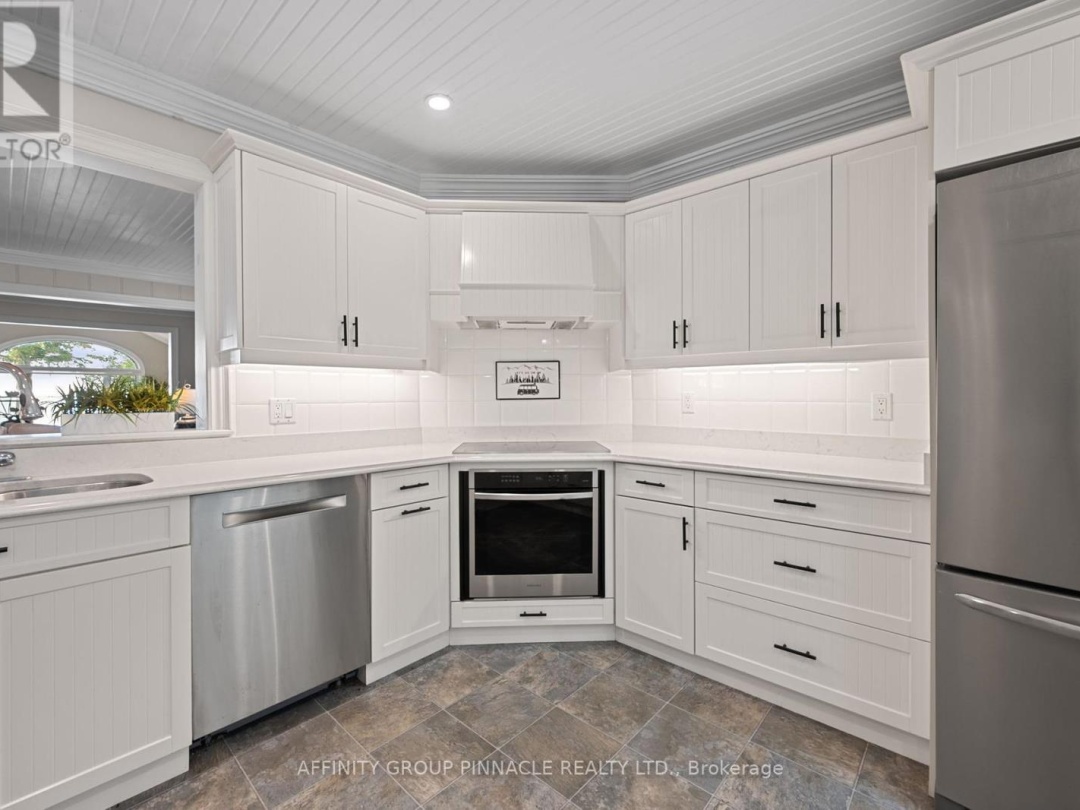 44 Cedar Beach Road, Lake Simcoe