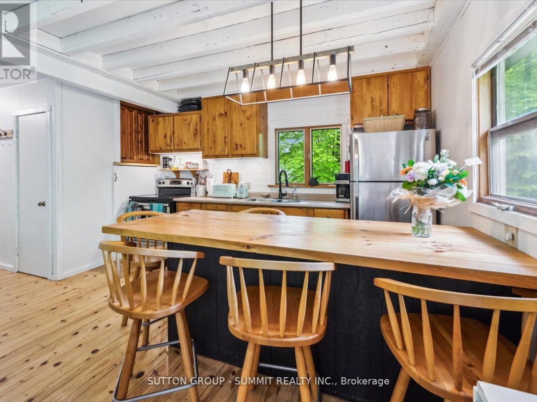 17 SUGARBUSH LANE, 