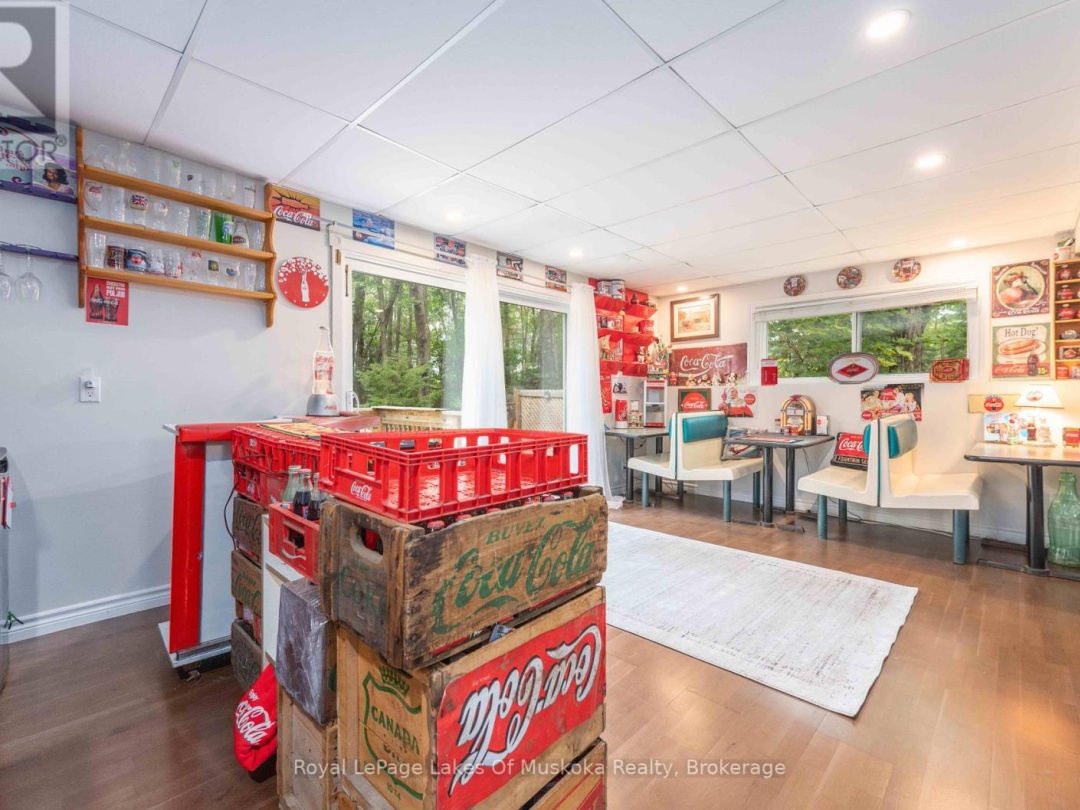 1588 SKYLINE DRIVE, Peninsula Lake