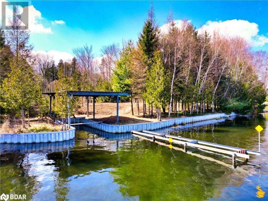 9 Beach Road, Bass Lake