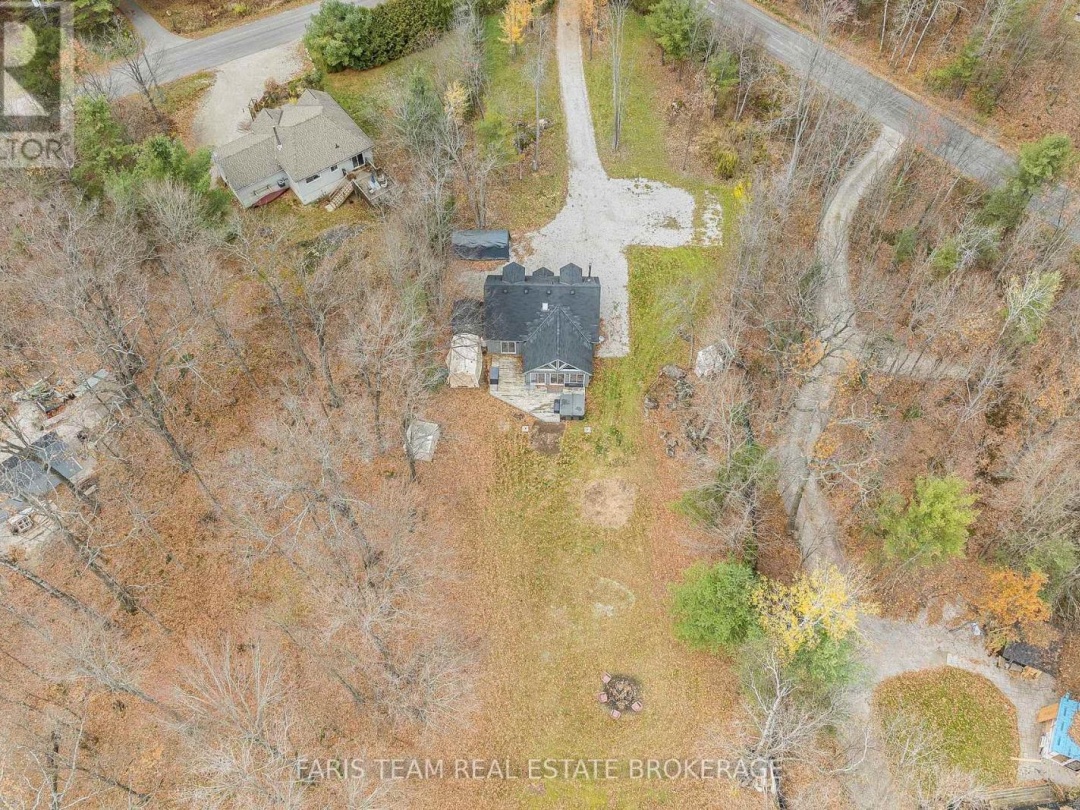 7516 ISLAND CRESCENT, 