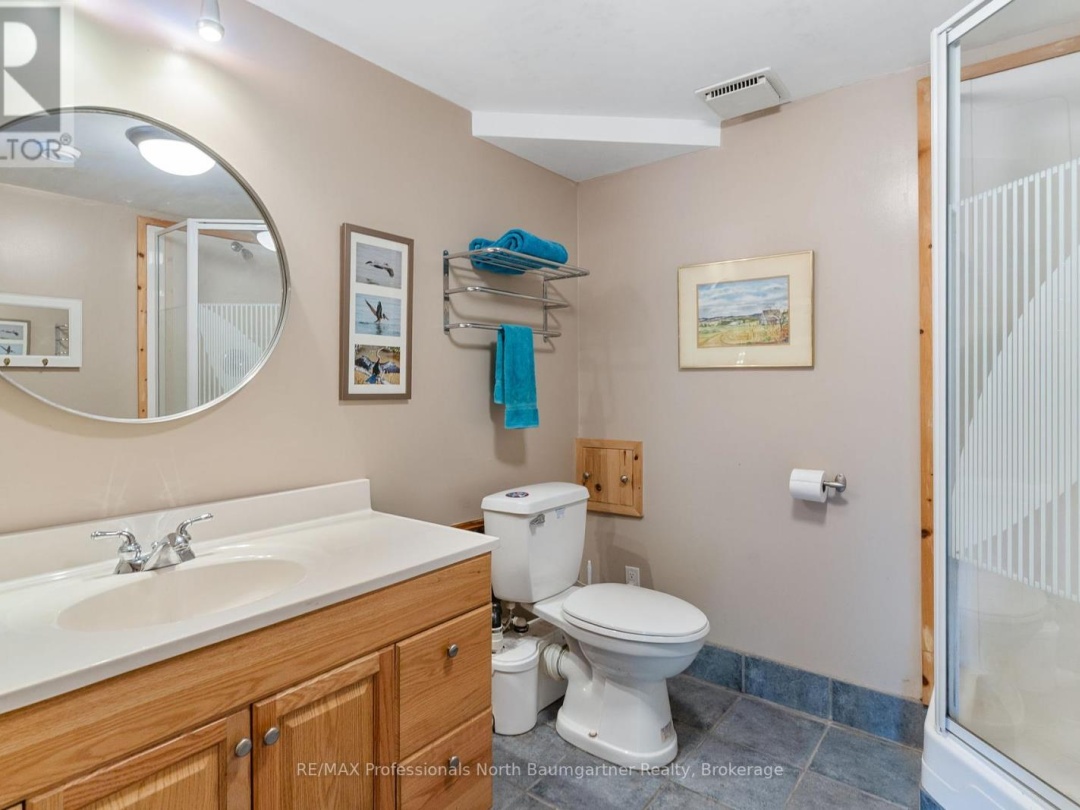 1976 REDKENN ROAD, 