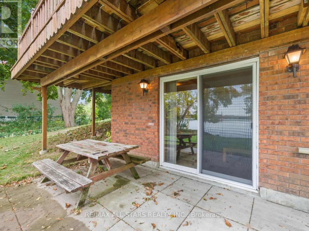 94 PLUM POINT LANE, 