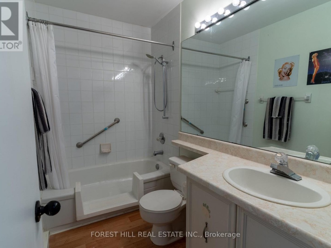 21 - 21 LAGUNA PARKWAY, Lake Simcoe