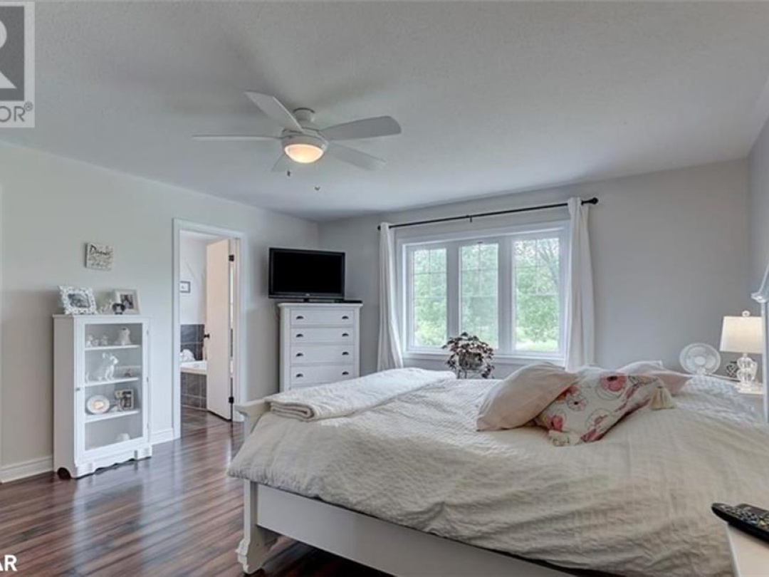 12 Masters Crescent, Georgian Bay
