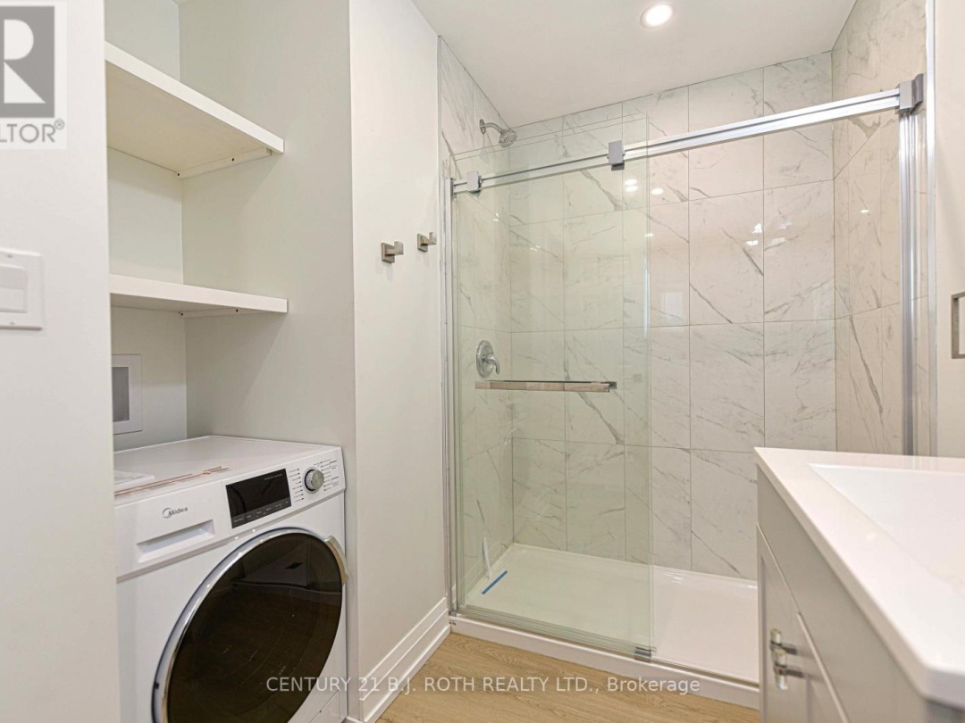 274 MISSISSAGA STREET W, 