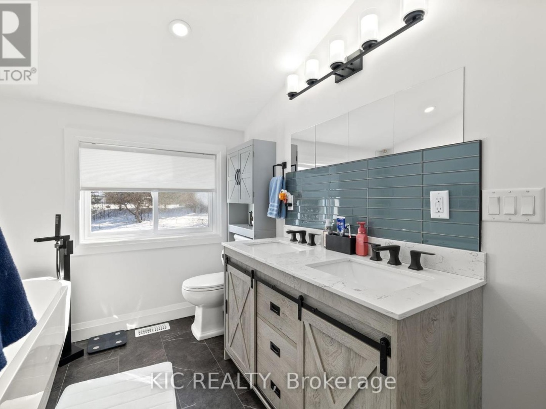 138 Alpine Lake Road, Pigeon Lake
