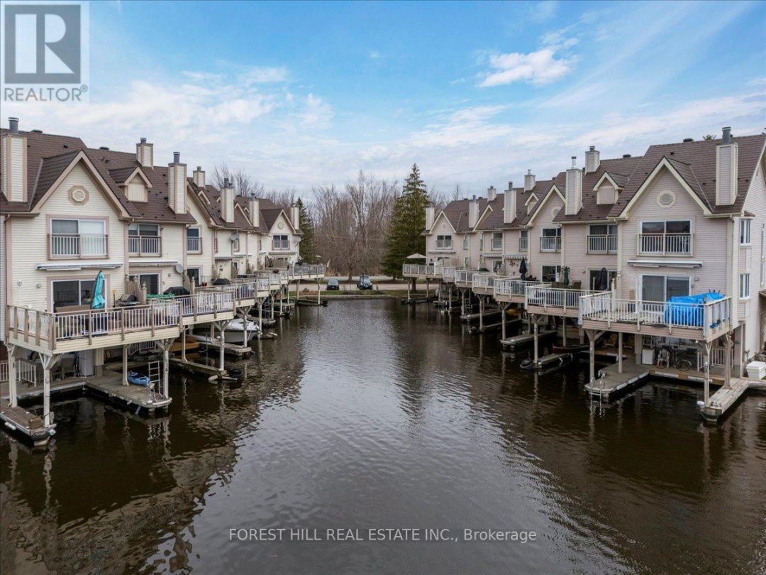 8 - 100 LAGUNA PARKWAY, 