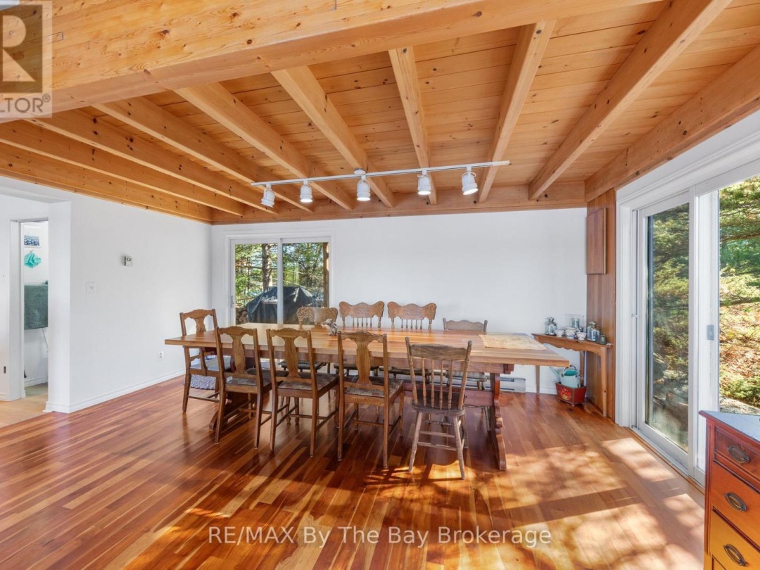 2 ISLAND 2890, Georgian Bay