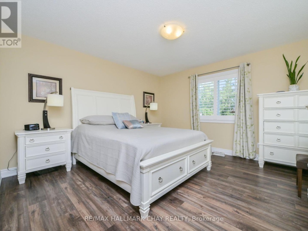 23 SINCLAIR CRESCENT, 