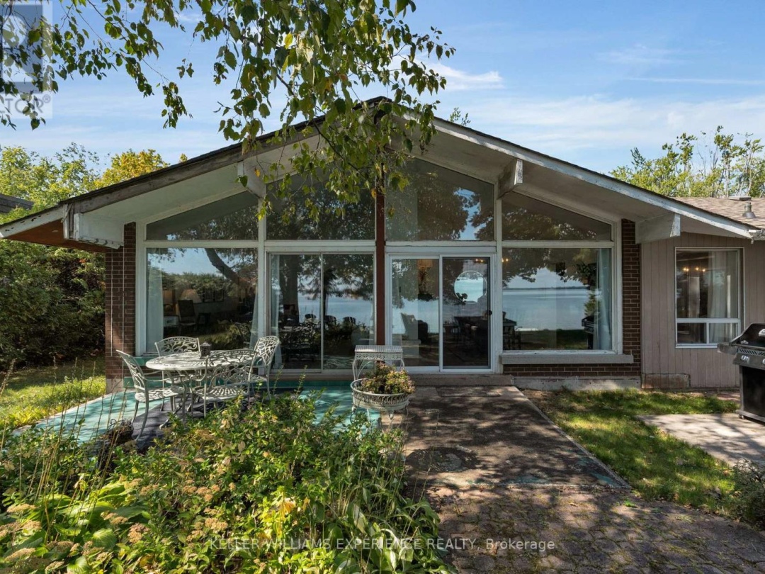 18 MAPLE DRIVE, 