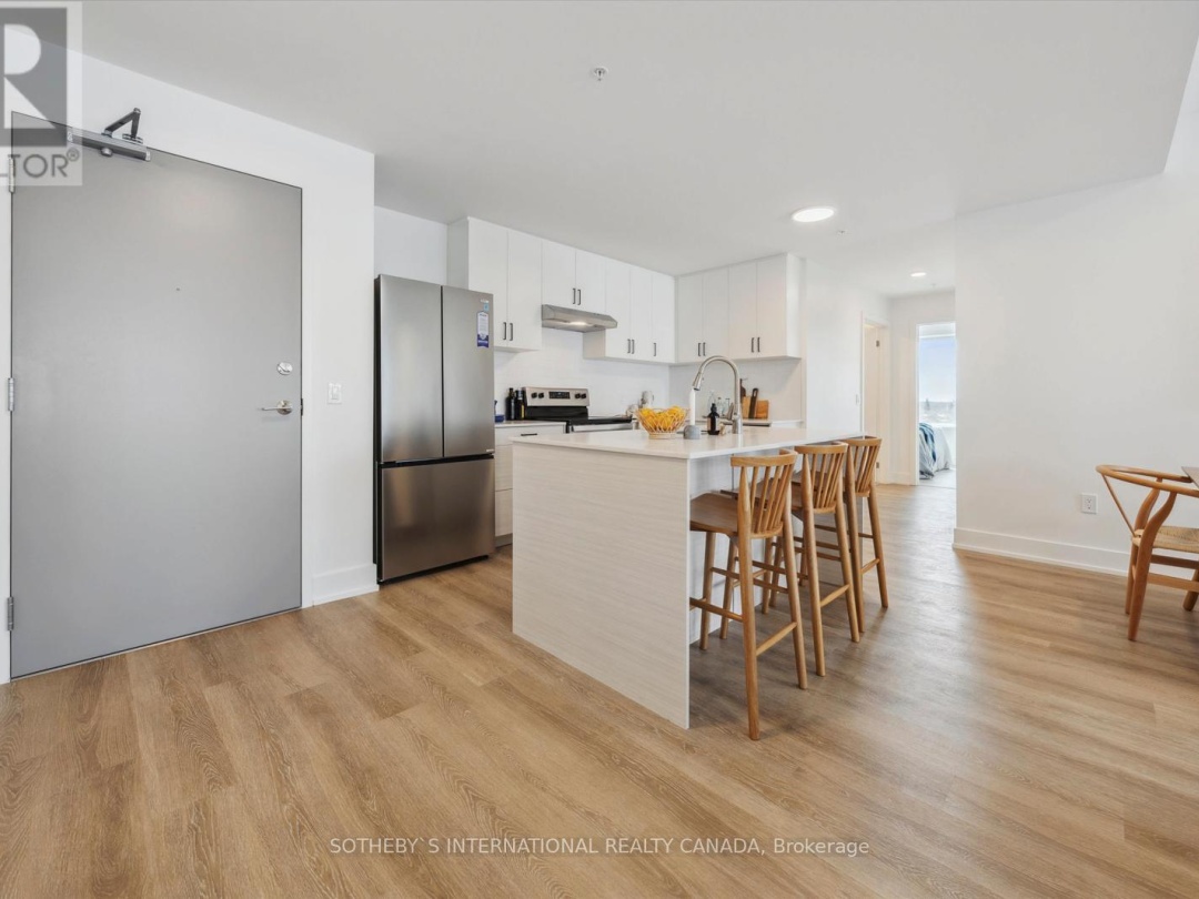 401 19B West Street N, Kawartha Lakes (Fenelon Falls)