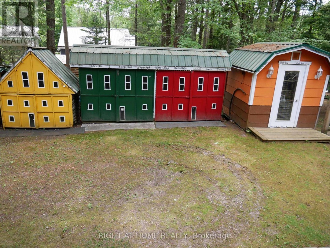 1130 TOWERING OAKS TRAIL W, 