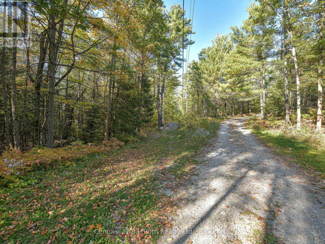 2 - 1112 SAM COOK ROAD, 