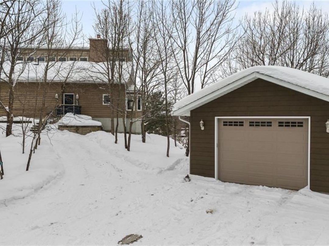 2043 Beman Point Lane, Gloucester Pool