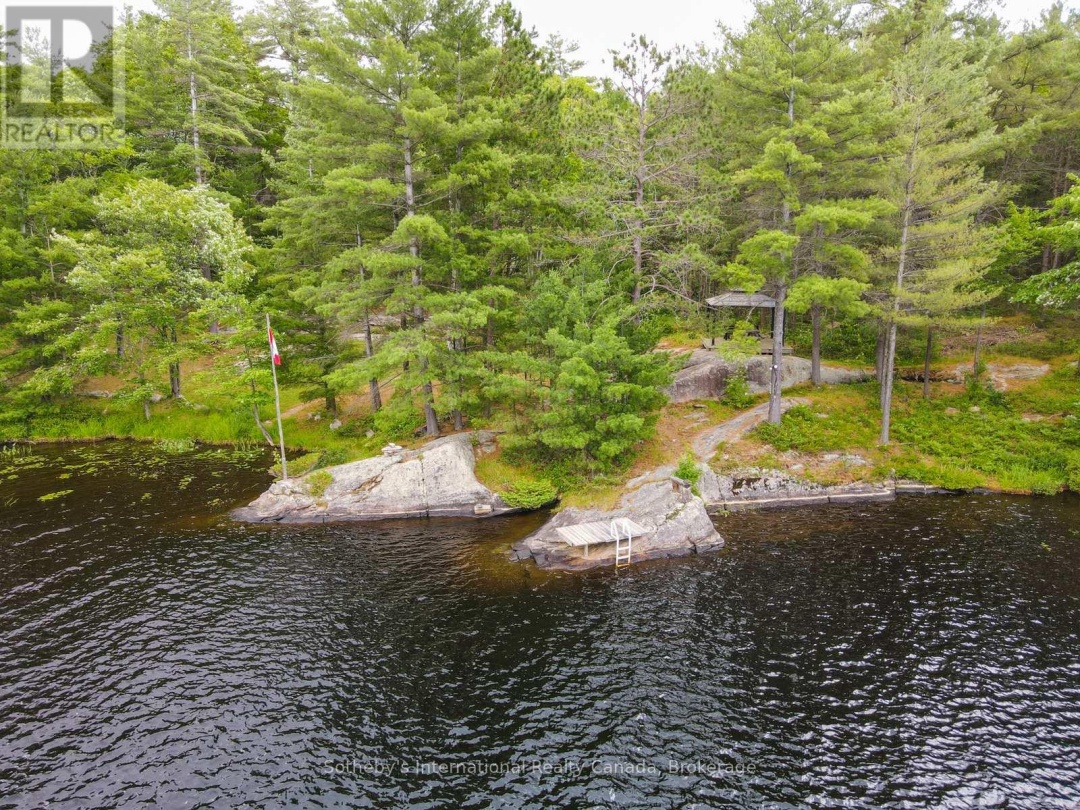 1040 KAHSHE LAKE, 