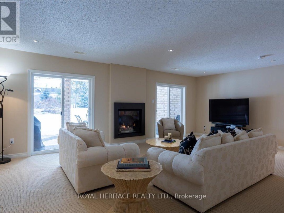 51 SOUTH HARBOUR DRIVE, 