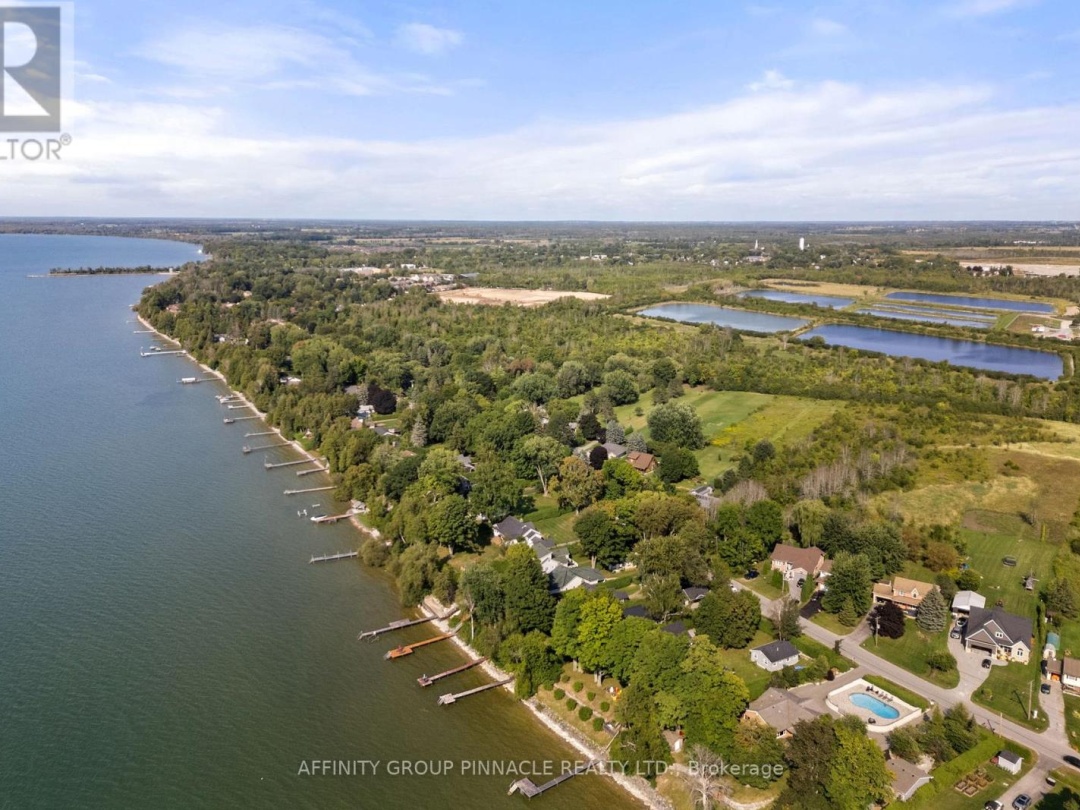 44 Cedar Beach Road, Lake Simcoe