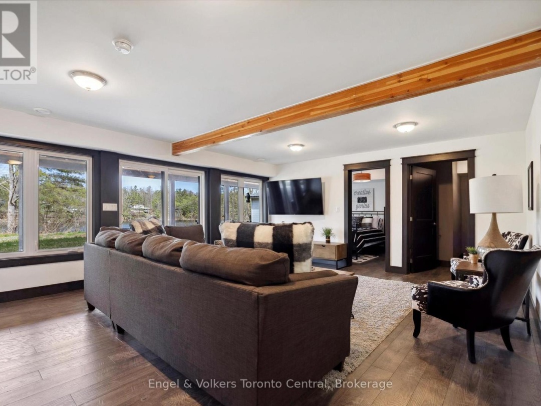 57 Pinetree Road, Loon Lake