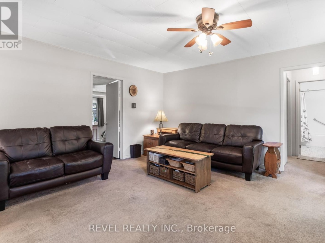 643 BALSAM LAKE DRIVE, 