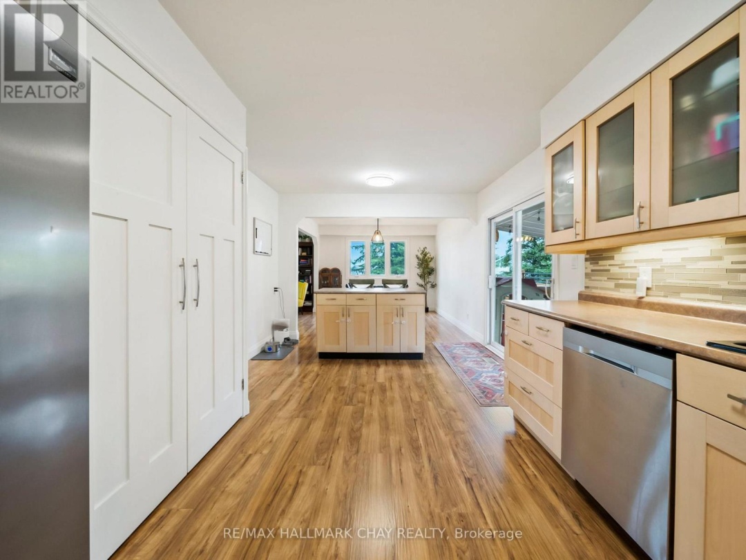 5 DEMONT DRIVE, 