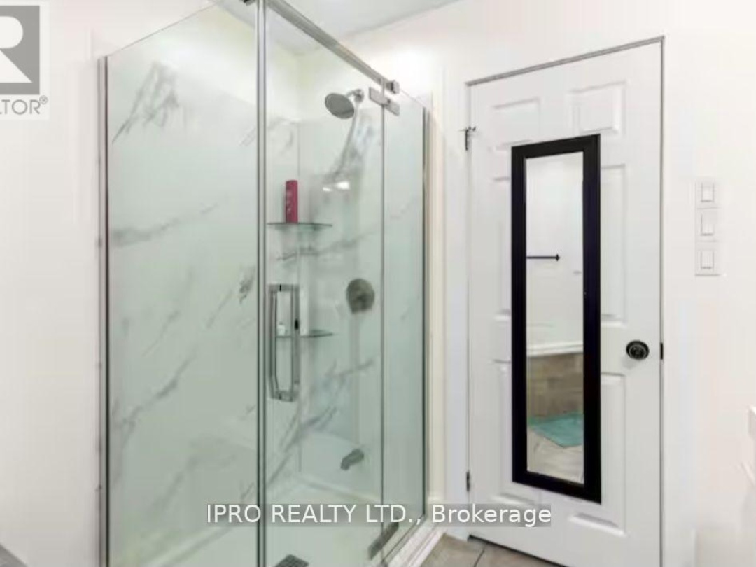 39 LONG POINT ROAD, 