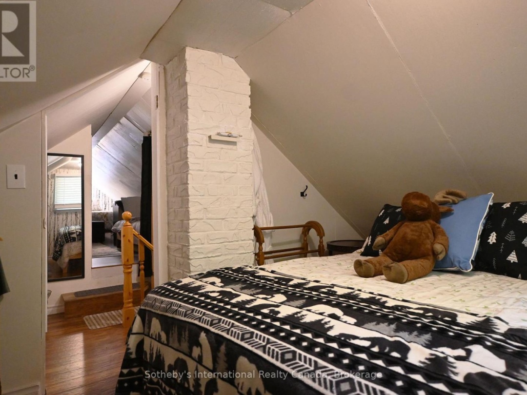28 PINEWOOD ROAD, 