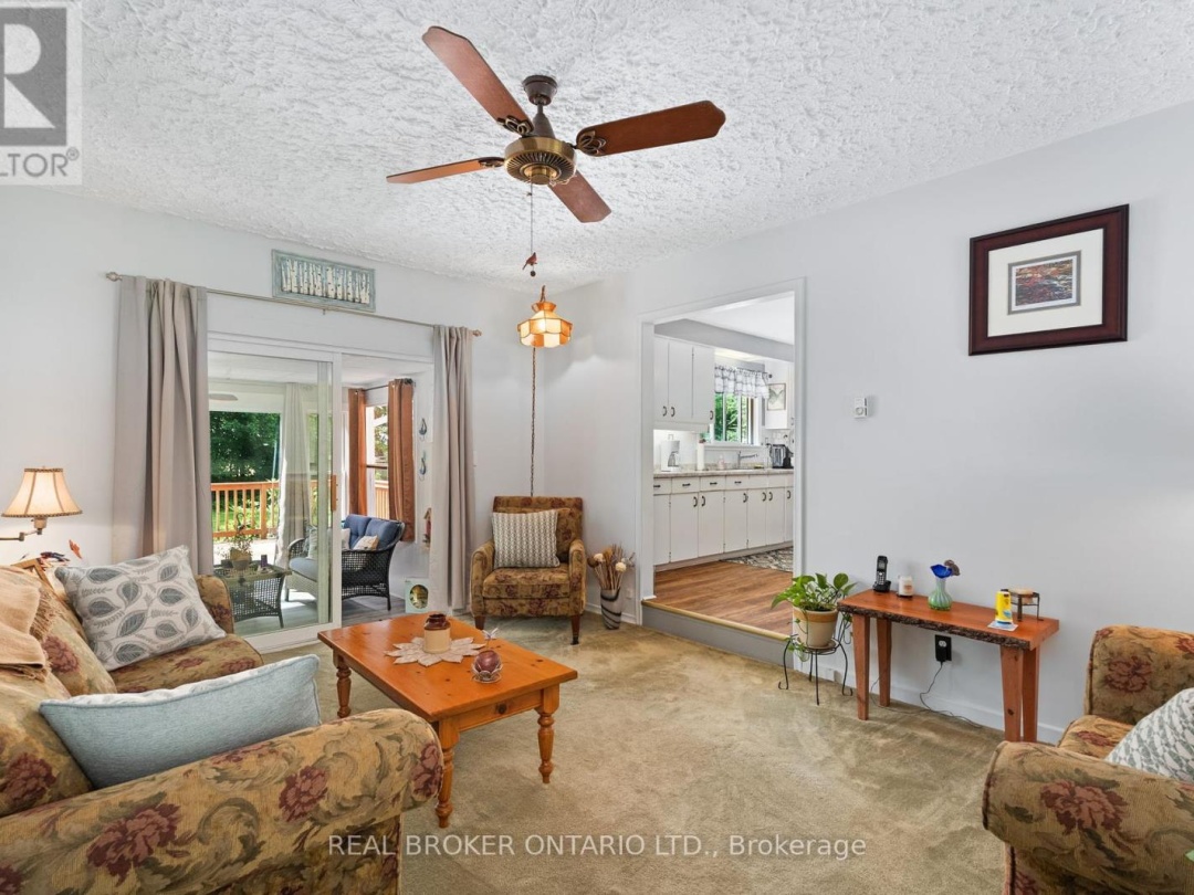 145 BLANCHARD STREET W, 
