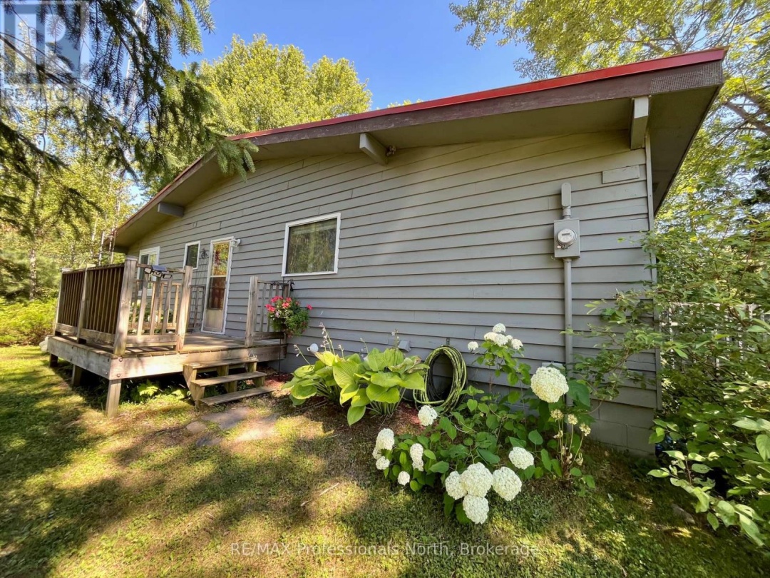 1093 TIFFANY LANE, 