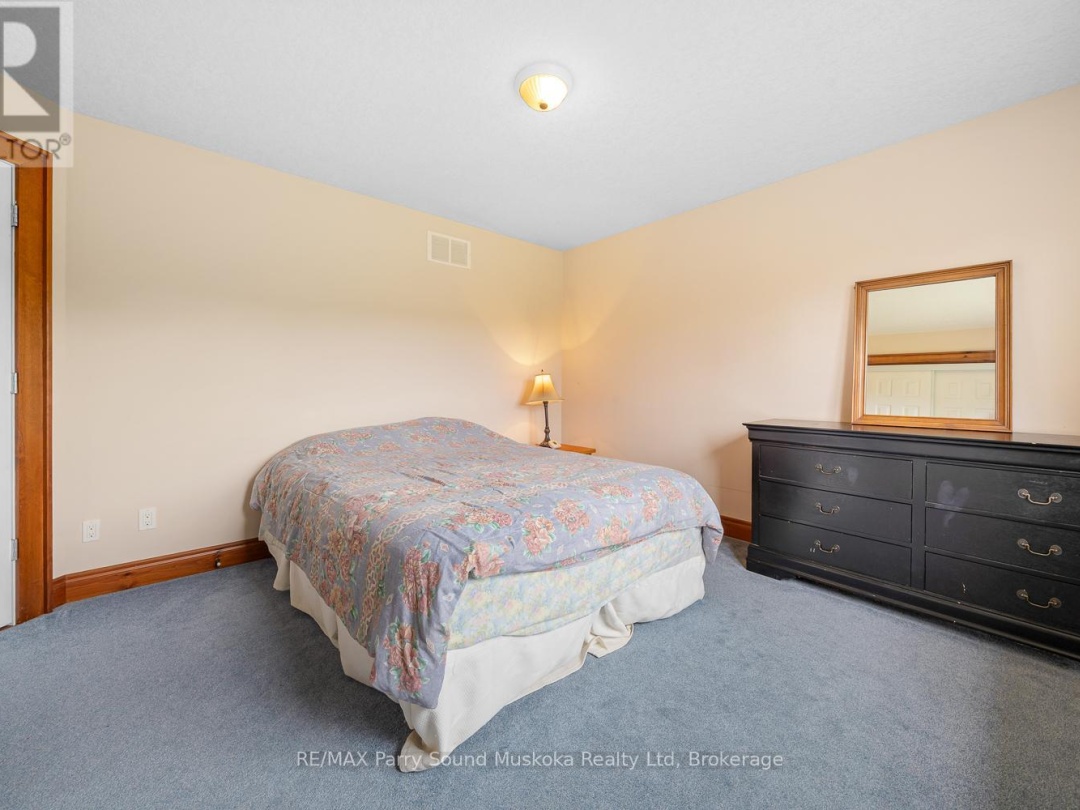 25 COLE POINT TRAIL, 