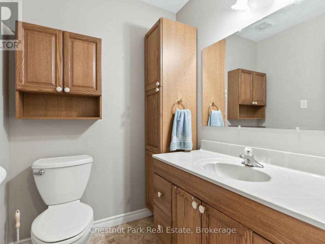 1054 GREEN LAKE ROAD, 