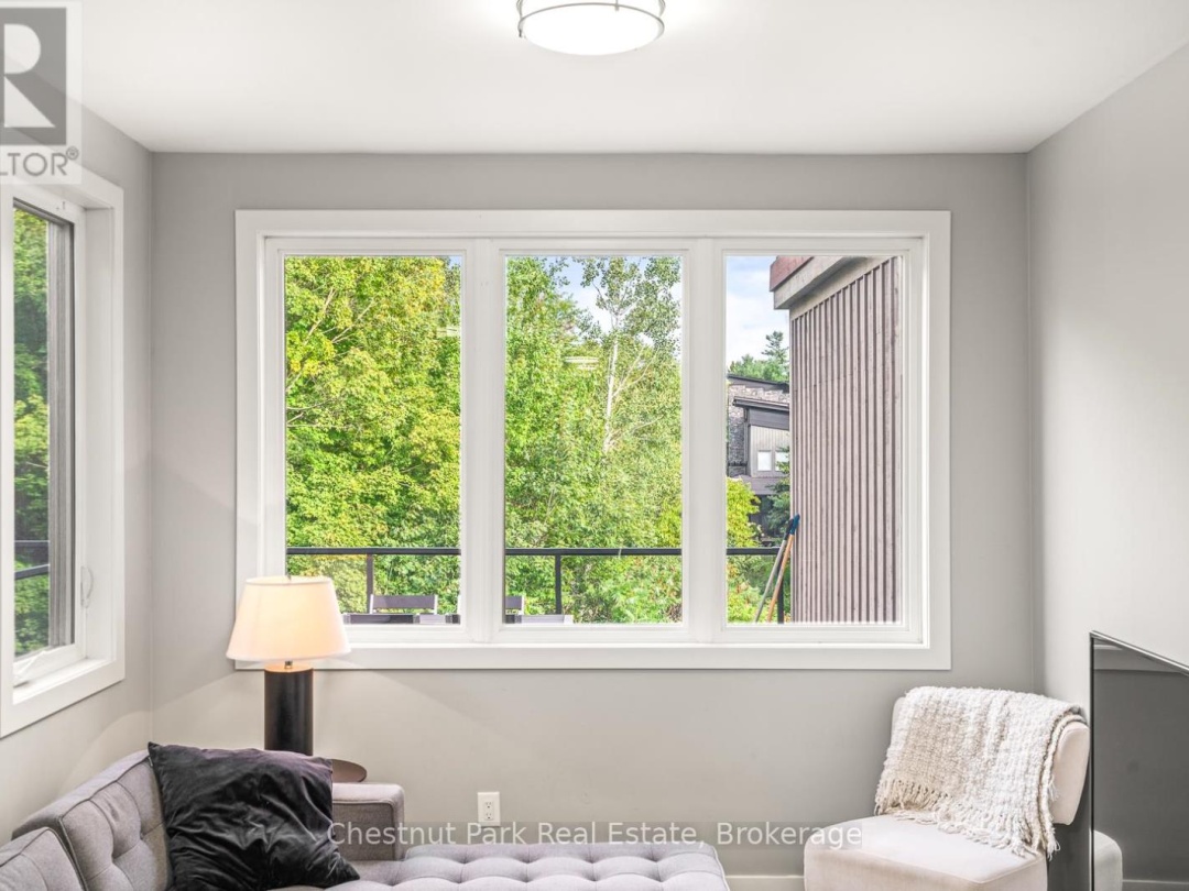 65 ROCKMOUNT CRESCENT, 