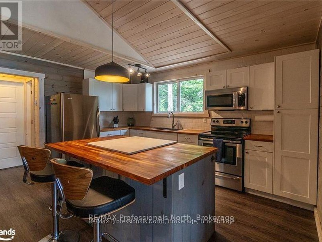 1032 Lakeshore Drive S, Leech Lake