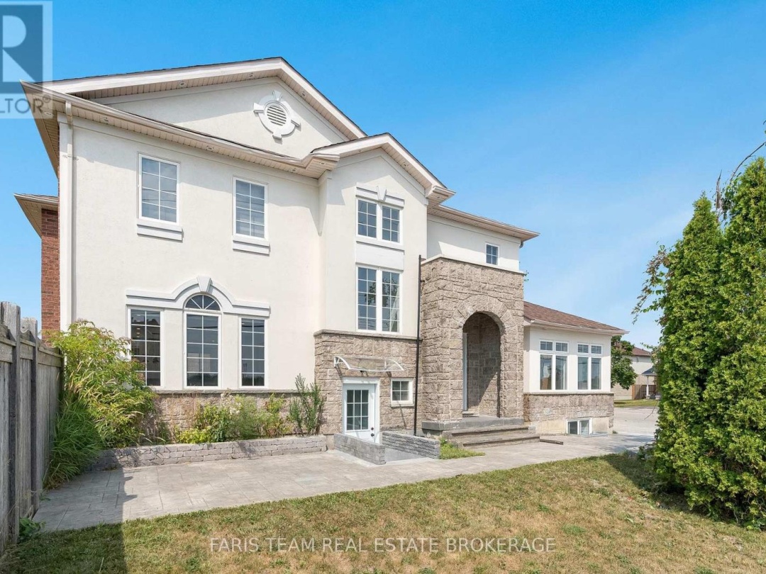 2 VANESSA DRIVE, 