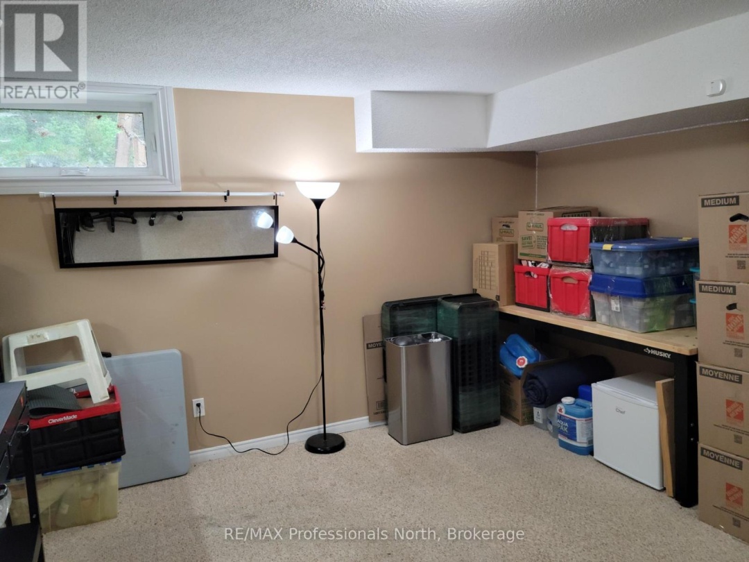 20 - 1591 HIDDEN VALLEY ROAD, 