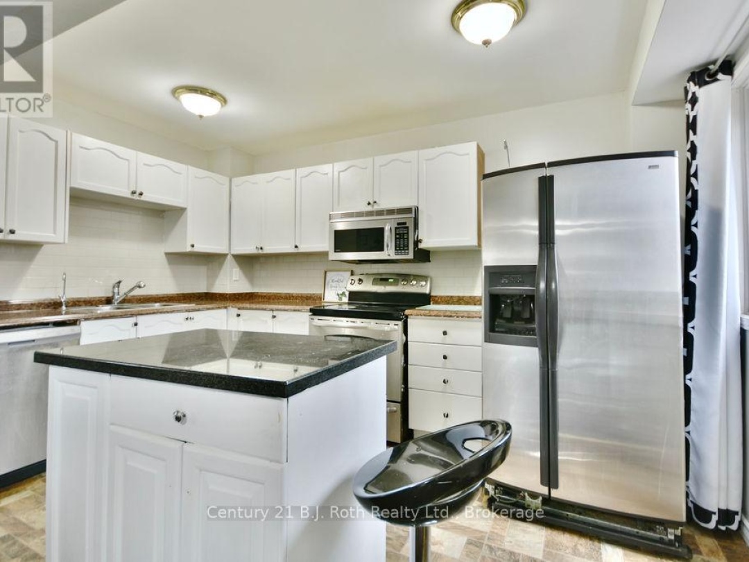 7 - 441 BARRIE ROAD, 