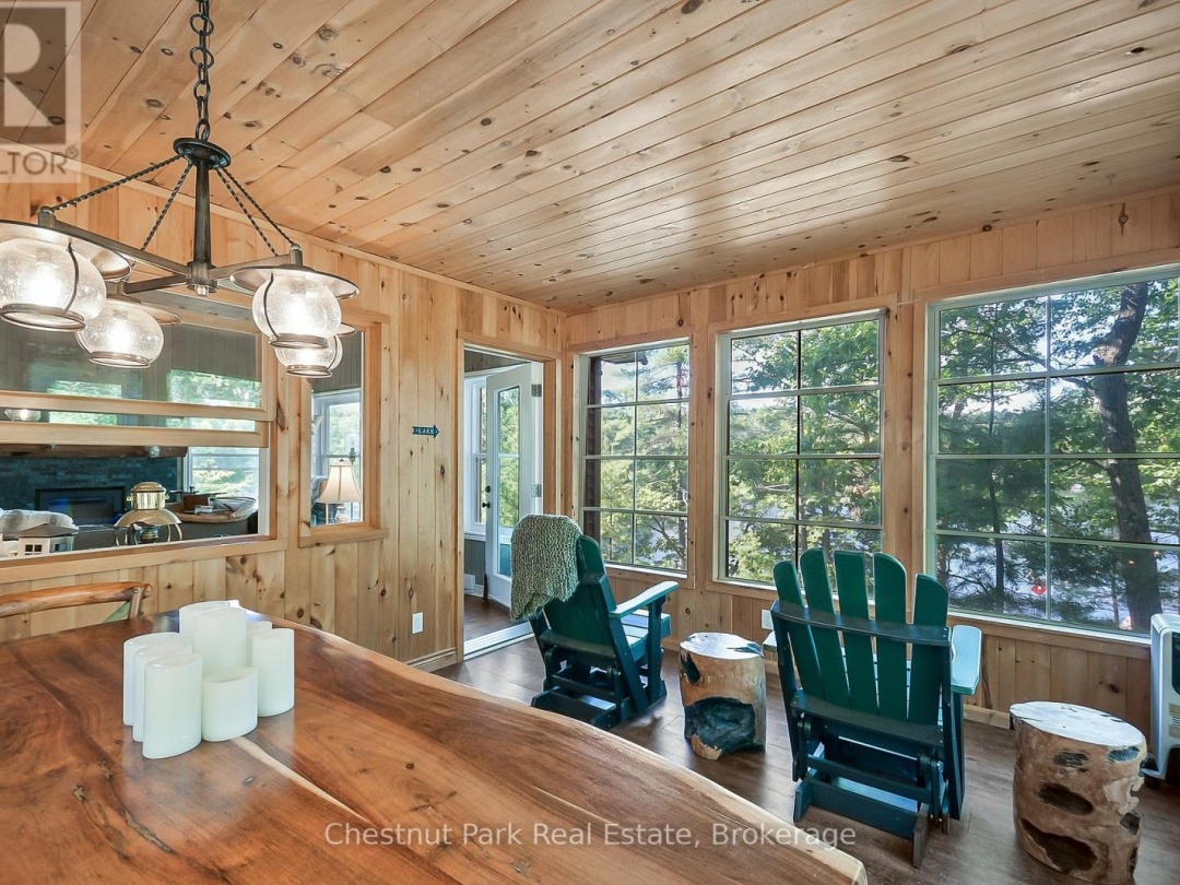 86 TAYLOR ISLAND, 