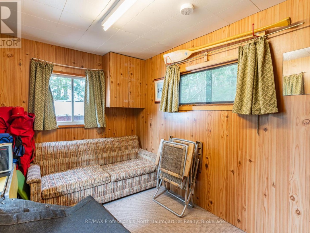 1189 Marathon Drive, Canning Lake