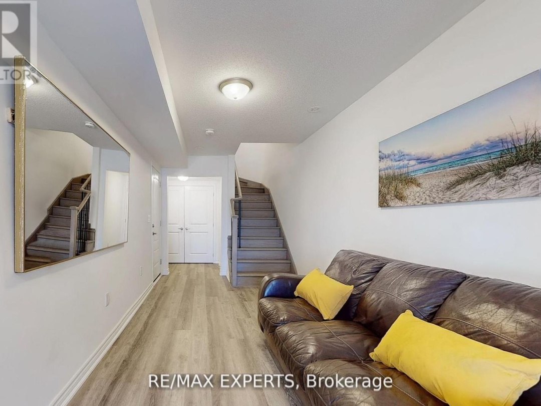 31 WYN WOOD LANE, 