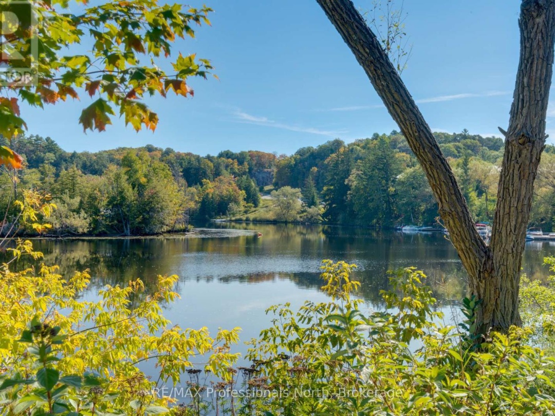 204 - 32 BRUNEL ROAD, Muskoka River